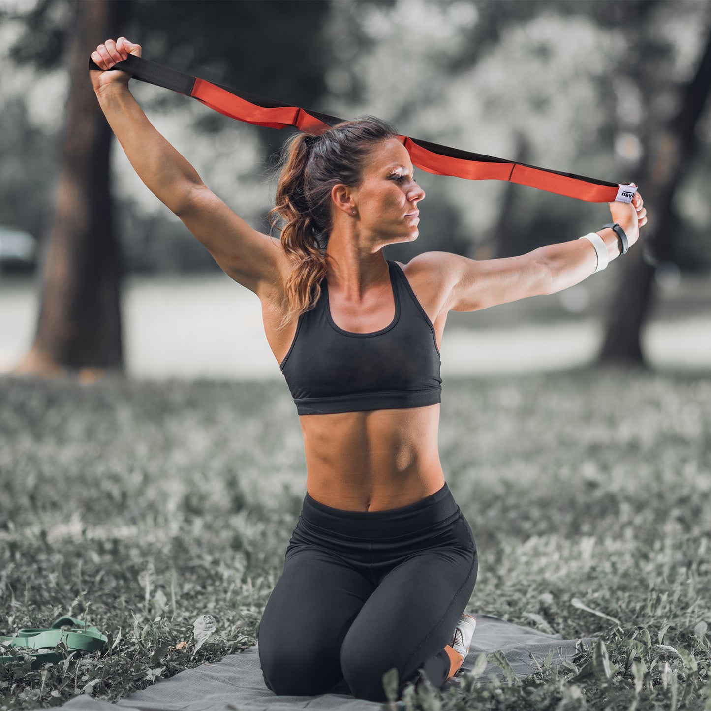 Stretching Strap Yoga Strap for Physical Therapy,10 Loops Yoga Straps for Stretching,Non-Elastic Stretch Strap for Pilates, Flexibility, Exercise, Stretch Band Women Men
